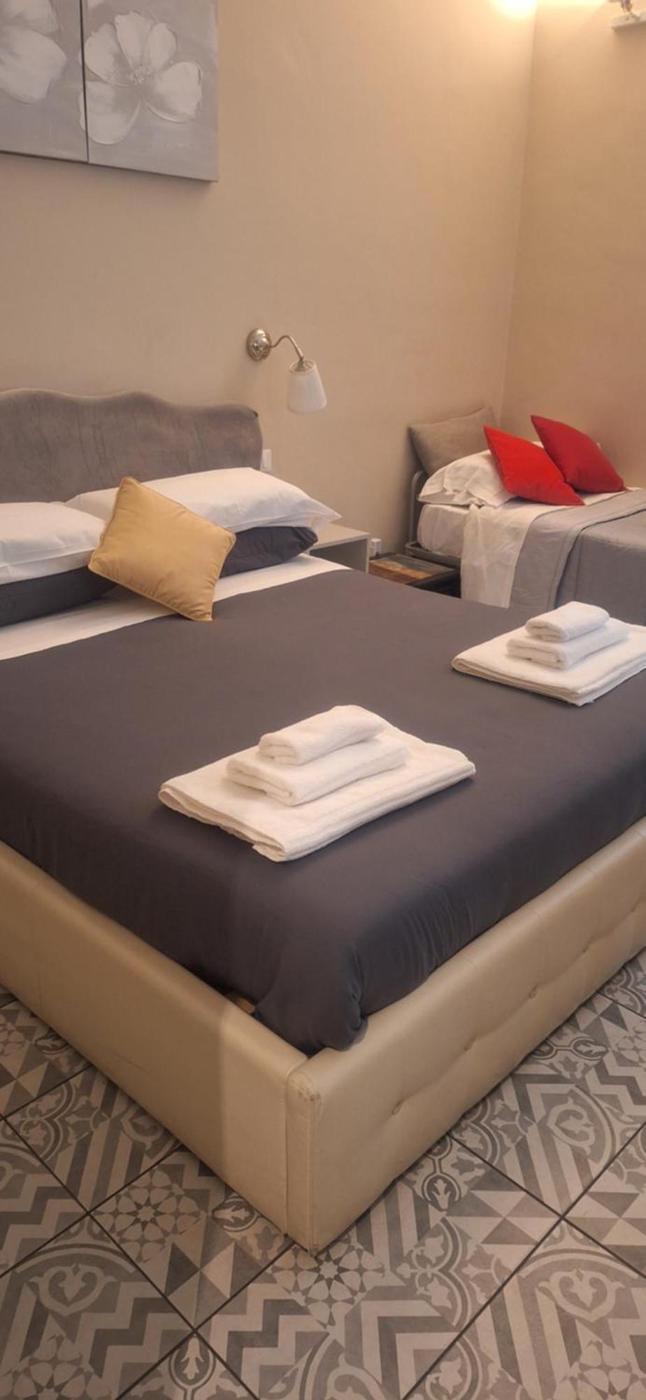 טורינו Tohouse Rooms חדר תמונה
